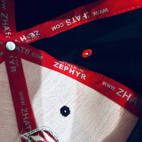 NHL Zephyr Ottawa Senators Red Black Fitted Hat size M/L - Picture 3 of 7